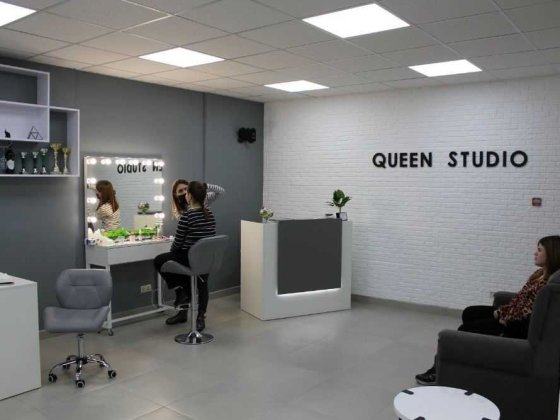 Продам фасадне приміщення з орендарем,  м. Чернігівська 2 хв. Власник. Киев