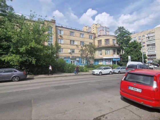 Продаж приміщення вул. Вячеслава Черновола 26/2 Київ