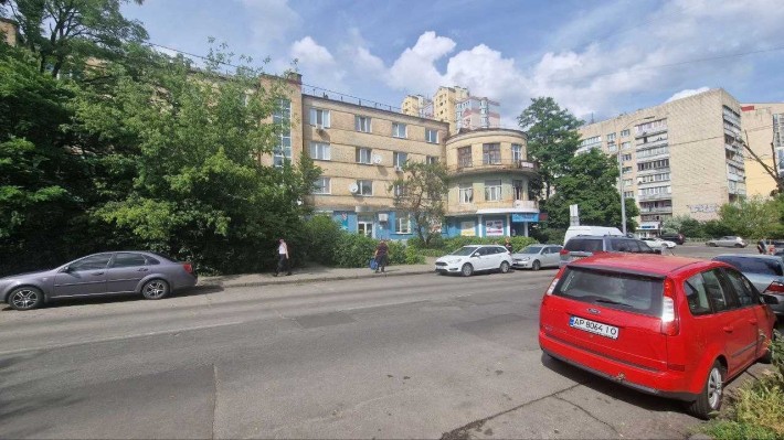 Продаж приміщення вул. Вячеслава Черновола 26/2 - фото 1