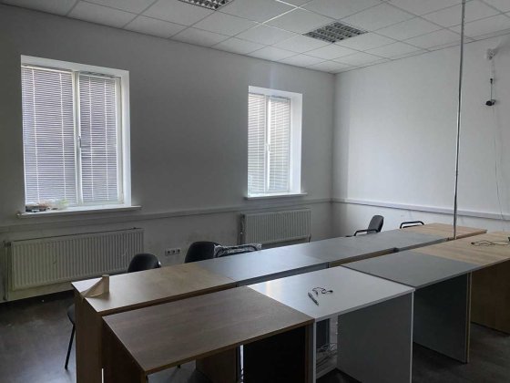 Продаж адмінприміщення на 18с земельної ділянки Винница