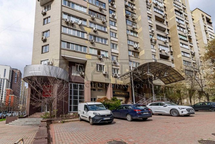 Продажа офиса ул. Антоновича, Печерский р-н, Центр - фото 1