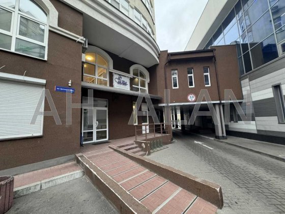 Продаж салона краси на вулиці Драгоманова 40з , Позняки Київ