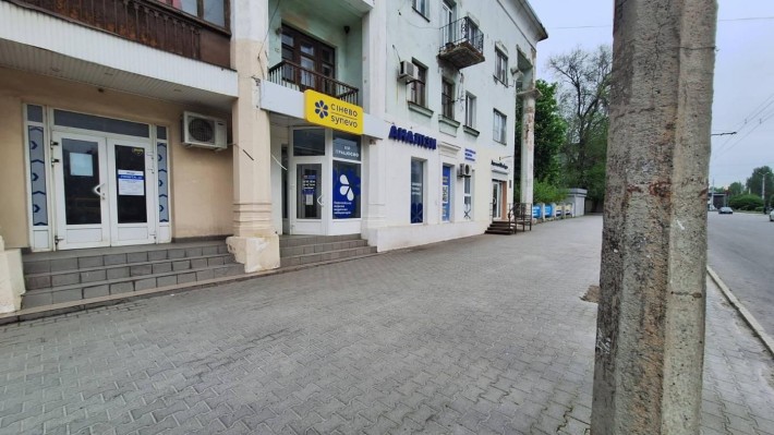 Продаж приміщення на пр. Металургів - 82 кв.м. - фото 1