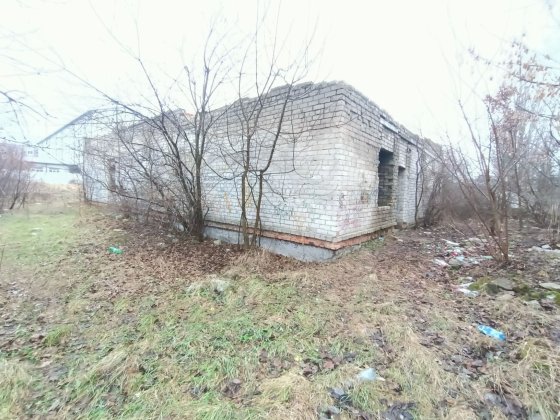 Незакінчене будівництво адміністративної будівлі  40% готовност Житомир