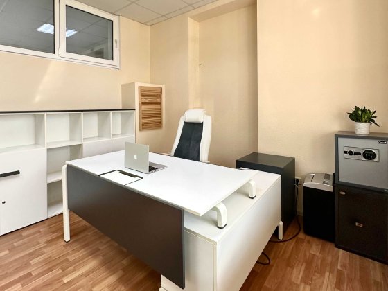 БЕЗ% приміщення на Оболоні 50м²під магазин салон офіс кабінет кав'ярня Київ