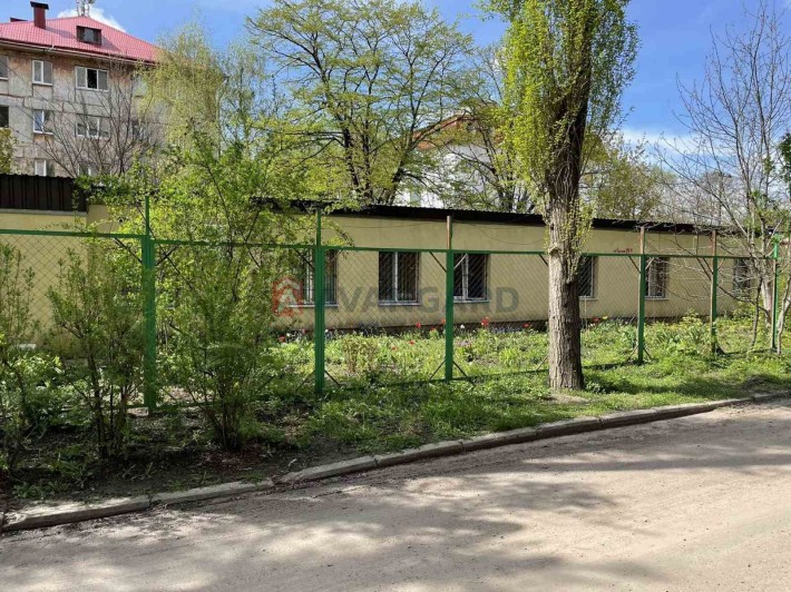 Продам окрему будівлю комерція парк сосенки Пісаржевського. - фото 1