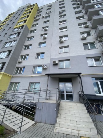 Продаж комерційного приміщення в новобудові - фото 1