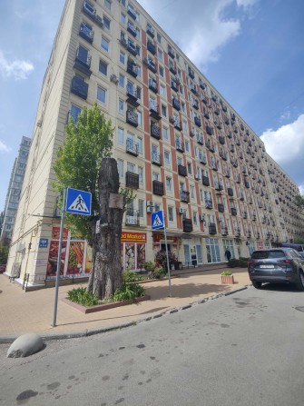 Продаж НФ 110метрів фасад Клавдійвська 40А з орендарями - фото 1