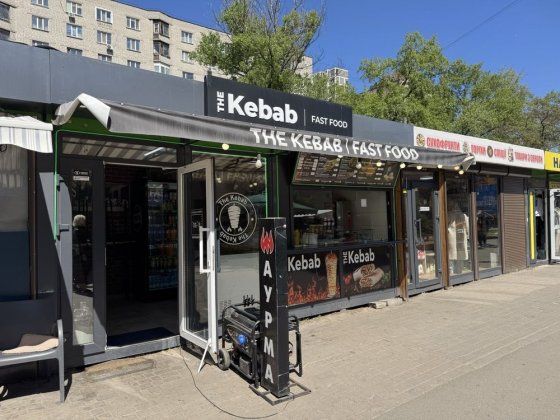 Продаю МАФ 16,5м2 Гетьмана 40А ріг вул. Лебедєва-Кумача Київ