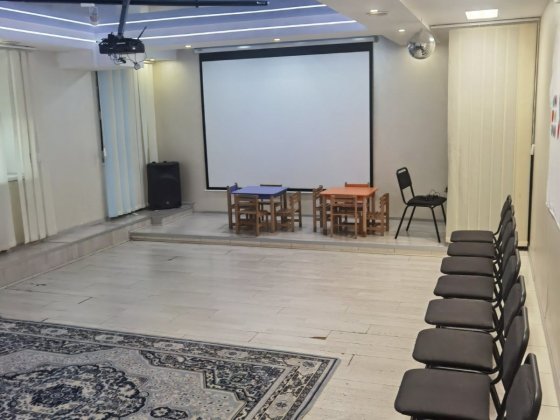 Оренда офіс, дитячий садок, клуб, медцентр ( можлива продажа) ( працює Днепр