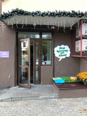 Продаж комерційного приміщення вул. Ломоносова, 46/1 (ЖК Ліко-Град) - фото 1