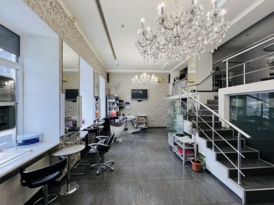 Продажа стильного салона красоты в центре Днепр