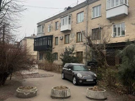 Продам комерційне приміщення в самому центрі міста Житомир