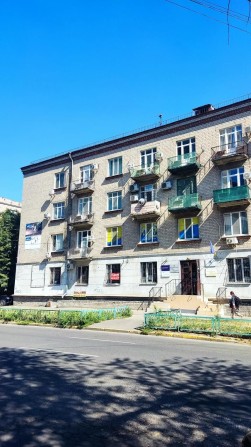 Продажа помещения в Центре 25 м.кв. г. Днепр ул. Плеханова - Ленина - фото 1