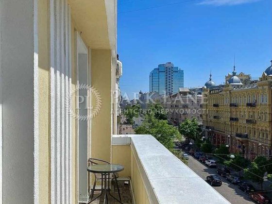 Продаж! Офіс 230 метрів Фасад Богдана Хмельницького 48 Центр Киев