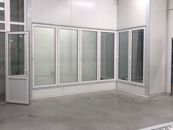 Торгові площі на одному з найбільших гуртових ринків України Львов