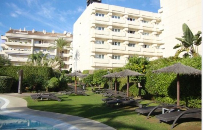 Готель Marbella NH (Іспанія) 4 зірки 163 номери з ділянкою 6400 м2 - фото 1