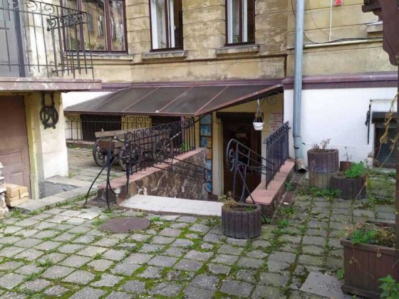 Продаж приміщення, вулиця Костомарова ( Шота Руставелі) Львов