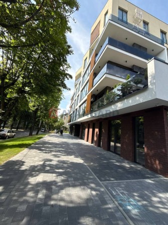 Продаж комерційного приміщення в зданій новобуд. вул. Окружна, 43 - фото 1