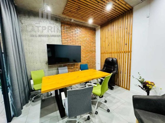 Продаж сучасного офісу-зручна локація Київ
