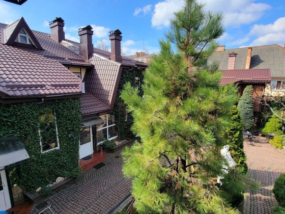 Продаж комерційної нерухомості з рестораном, сауною та апартаментами. Житомир