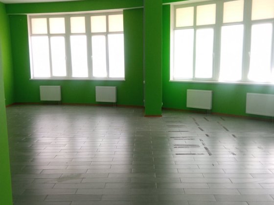 Продаж комерційного приміщення 113 кв.м. на 1 поверсі на вул. Ризька Київ