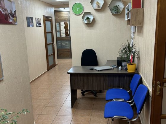 Продаж офісу 87 м, обмін на авто, вул. Робоча (перетин вул. Уральська) Дніпро