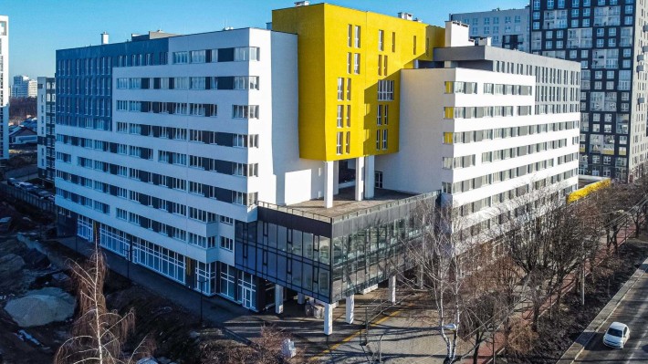 Комерція від забудовника, 82м2 без комісії. Заселений ЖК, під ремонт. - фото 1