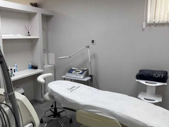 Діюча клініка, район Озерки Дніпро