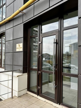 Продаж фасадного приміщення з орендарями вул.Порохова, 20 НОВОБУДОВА - фото 1