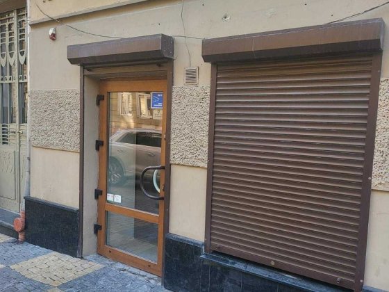 Продаж фасадного комерційного приміщення, вулиця Глибока Львів