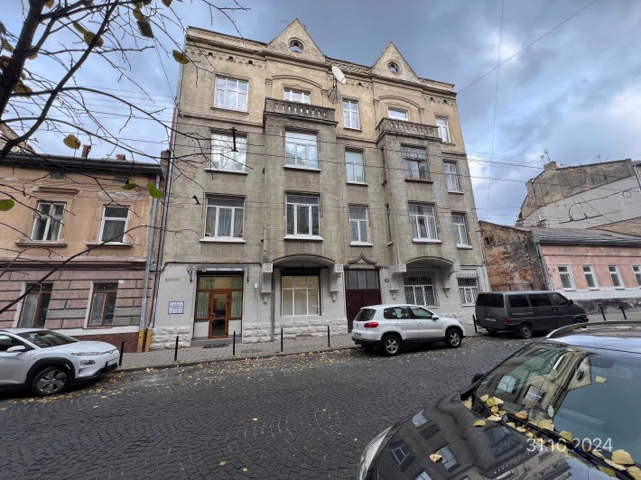 Цокольньне приміщення 17,3 м2, Львів, вул. Шептицьких, 10 - фото 1