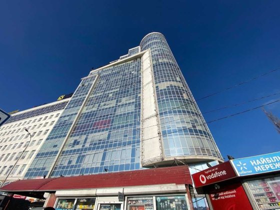 Продажа видового офиса в БЦ Харьковское шоссе, 201 (150 кв.м.) Київ