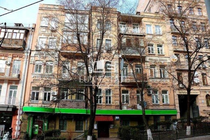 Продажа помещения 220м² с отдельным входом  ФАСАД  в центре Киева - фото 1