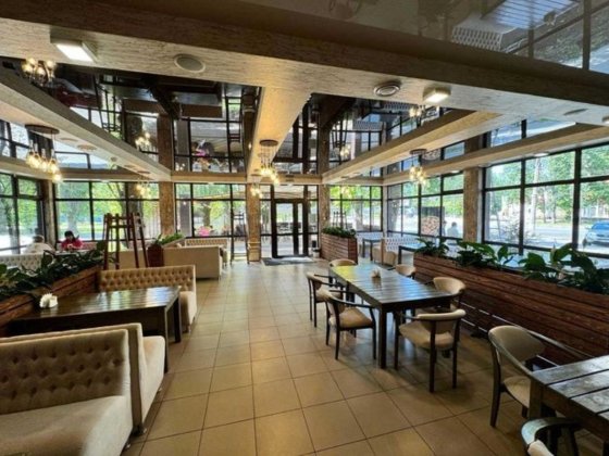 Пл.Победы действующее кафе с летней площадкой 190м 165000$ Миколаїв