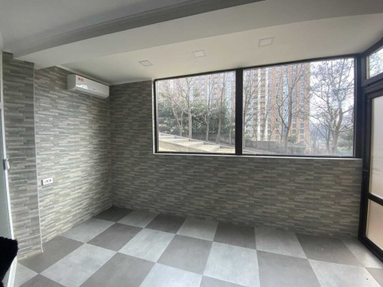 Продається приміщення 56 м2 нежитловий фонд під бізнес на Лук’янівці Київ