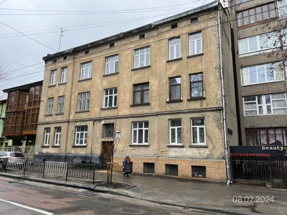 Нежитлові приміщення, площею 101,3 кв.м у м.Львів Львів