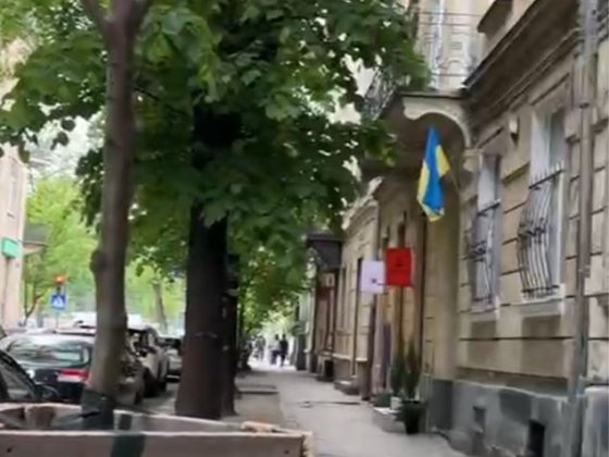 Продаж під комерцію, початок вул.Зелена Львів