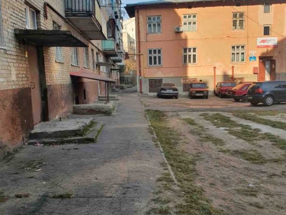 Продаж комерційного приміщення м.Львів вул, Олени Степанівни № 12-Б Львів