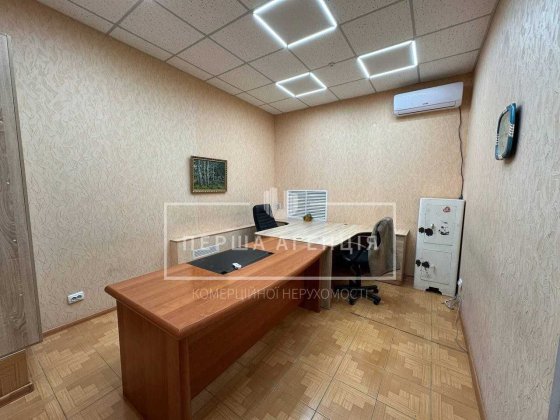 Продаж приміщення вул.Незалежної України