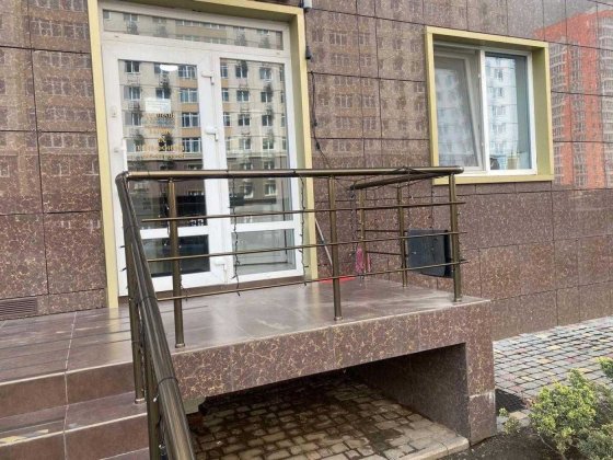 Продажа коммерческого помещения с ремонтом и отдельным входом Одеса