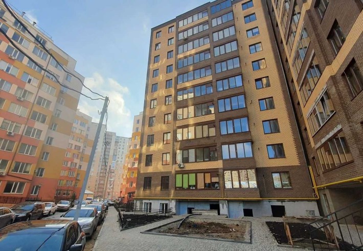 Нежилое помещение 155.5 кв.м в ЖК Уютный (ул. Генерала Плиева, 1) - фото 1
