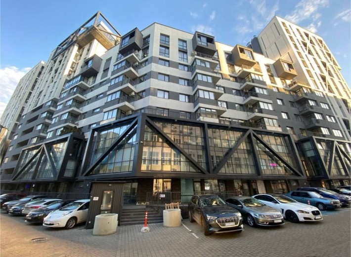 Продам комерційне фасадне приміщення вул..Героїв Упа - фото 1