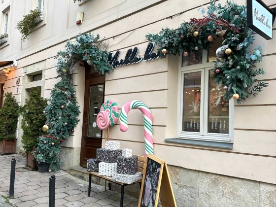 Продаж діючого бізнесу в центрі Львова | Площа Ринок Львов