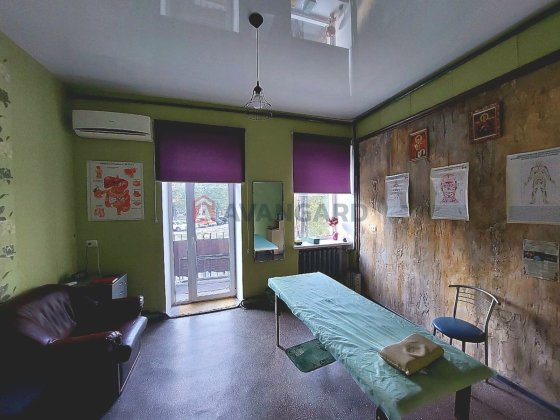 Продам квартиру в центре можно под коммерцию Дніпро