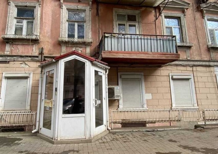 Продам фасадне приміщення в центрі Одеси! - фото 1