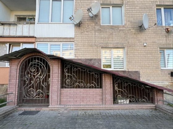 Здається в оренду приміщення під магазин/офіс/ Борщев