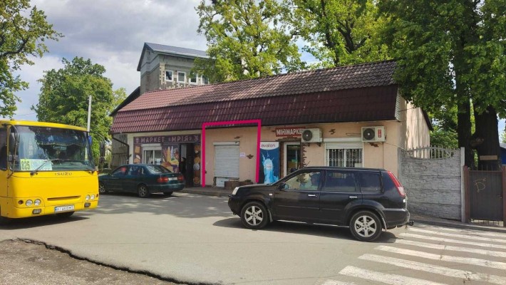 Оренда 13 кв м біля залізн. станції та кінцевої маршруток - фото 1