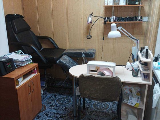 Сдам  рабочее место мастера маникюра и педикюра Кам'янське