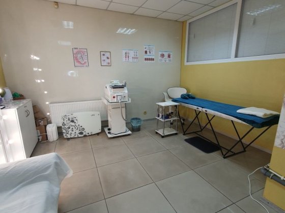 Кабінет суборенда з кушеткою та дзеркалом, посуточно/почасово, Центр Каменское